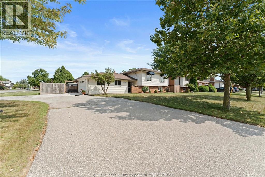 2402 St. Alphonse Avenue, Tecumseh, Ontario  N8N 2W9 - Photo 26 - 26020312