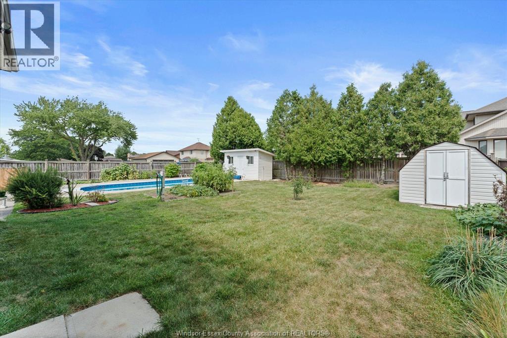 2402 St. Alphonse Avenue, Tecumseh, Ontario  N8N 2W9 - Photo 32 - 26020312