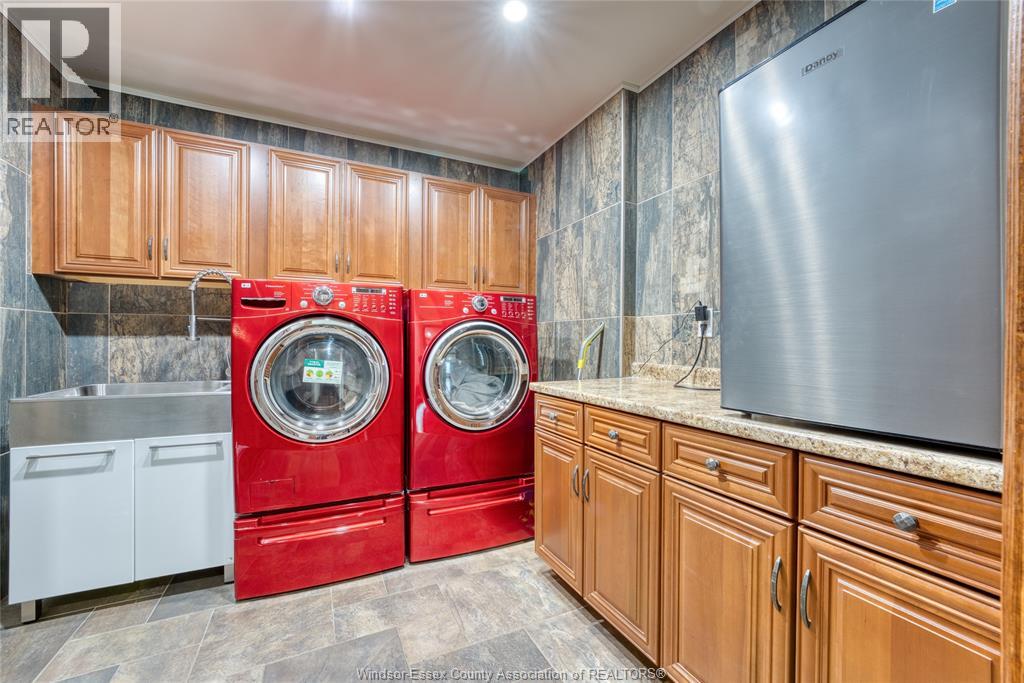 201 Ellison, Leamington, Ontario  N8H 5J2 - Photo 24 - 26020333