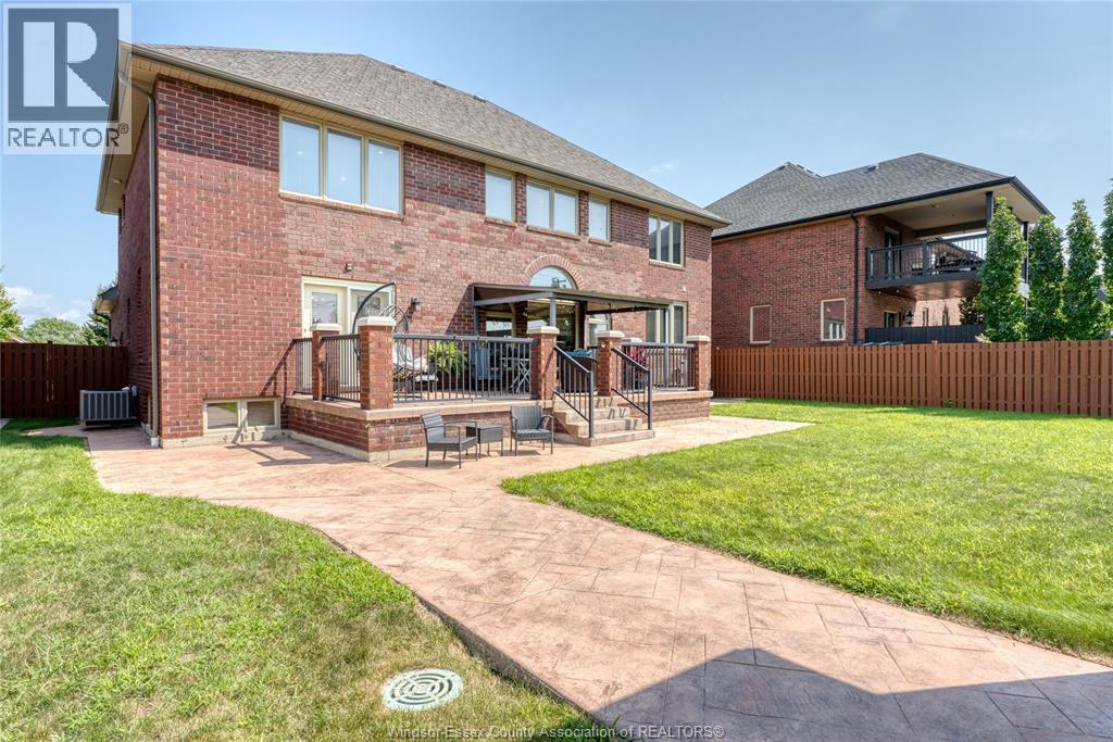 201 Ellison, Leamington, Ontario  N8H 5J2 - Photo 35 - 26020333