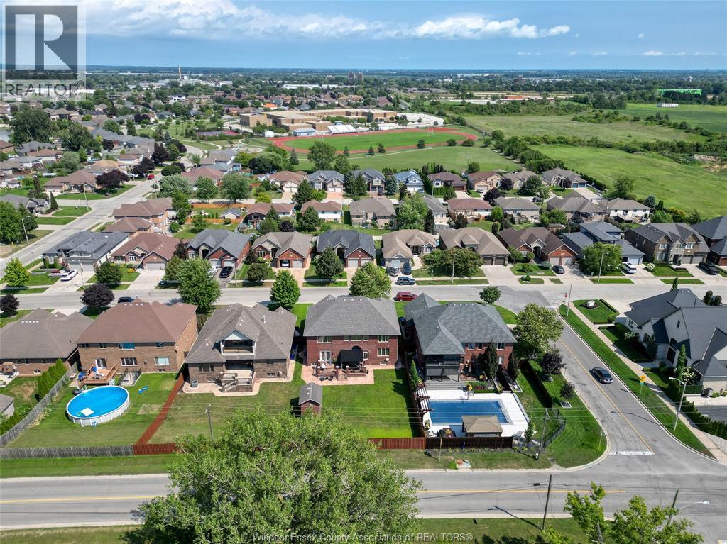201 Ellison, Leamington, Ontario  N8H 5J2 - Photo 38 - 26020333