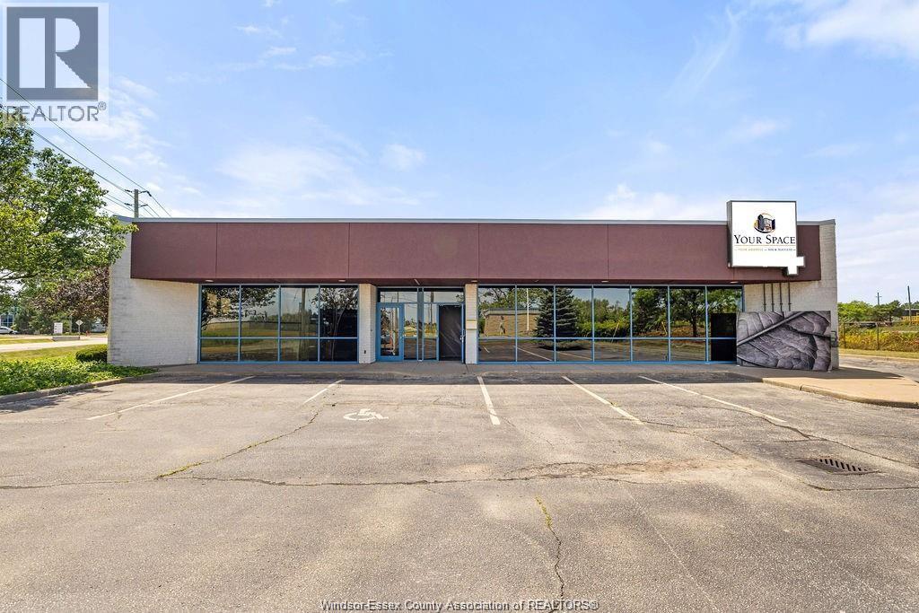 4600 Rhodes Drive Unit# 4, Windsor, Ontario  N8W 5C2 - Photo 3 - 26020352