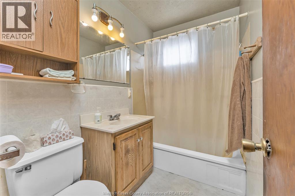2258 Parkwood, Windsor, Ontario  N8W 2J9 - Photo 16 - 26020320