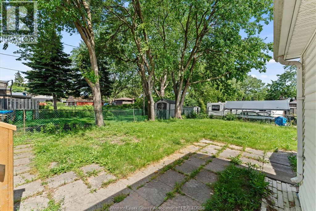 6045 Wyandotte Street East, Windsor, Ontario  N8S 1N3 - Photo 31 - 26020318