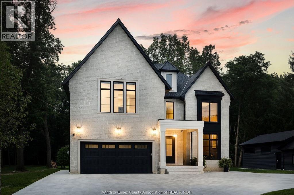 2490 TODD LANE, LaSalle, Ontario