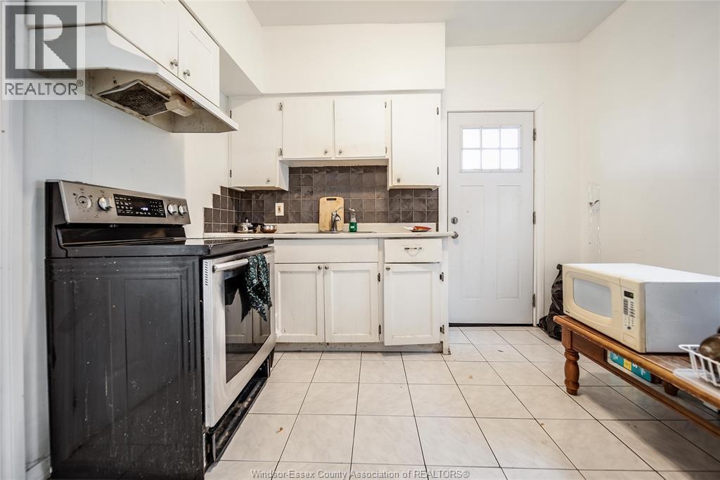 756 Brant Street, Windsor, Ontario  N9A 3E8 - Photo 13 - 26020213