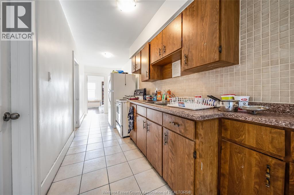 756 Brant Street, Windsor, Ontario  N9A 3E8 - Photo 18 - 26020213