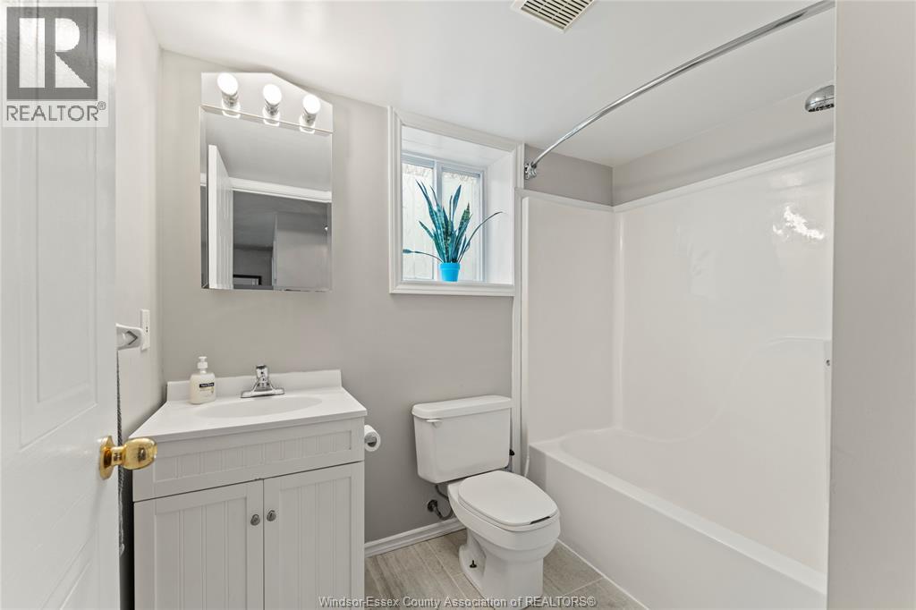 3000 Sandwich Street Unit# 316, Windsor, Ontario  N9C 4G3 - Photo 18 - 26020408