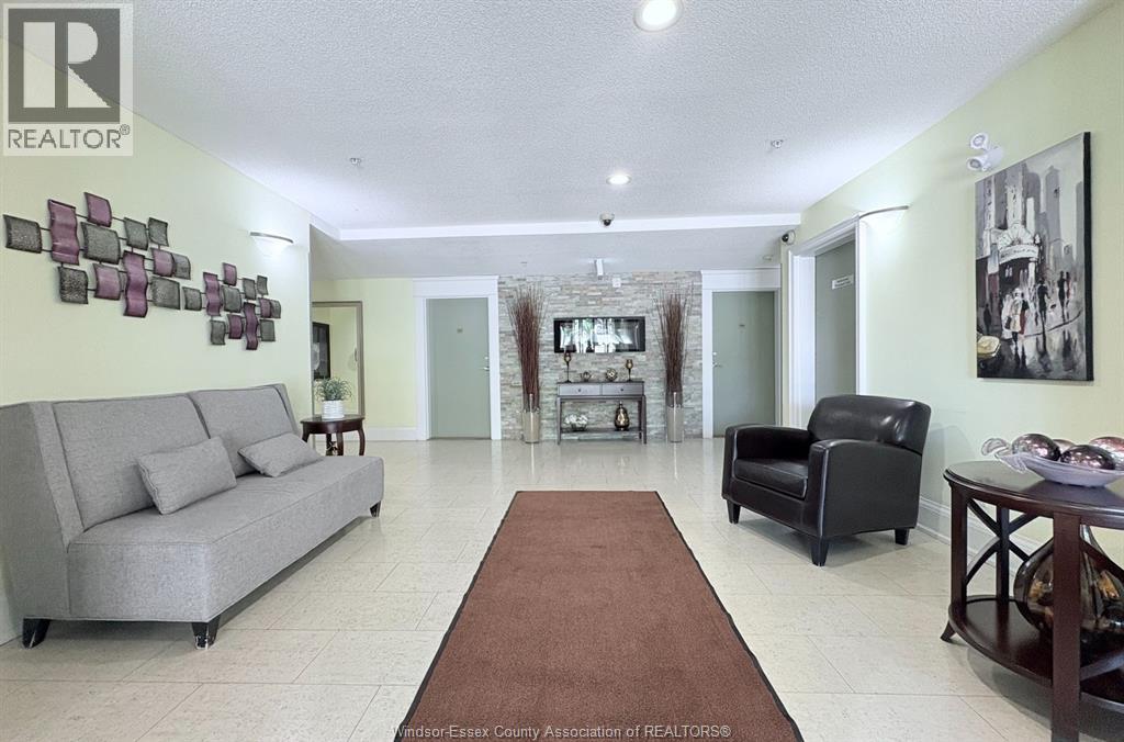 8 Dayspring Circle Unit# 1302, Brampton, Ontario  L6P 2Z6 - Photo 2 - 26020394