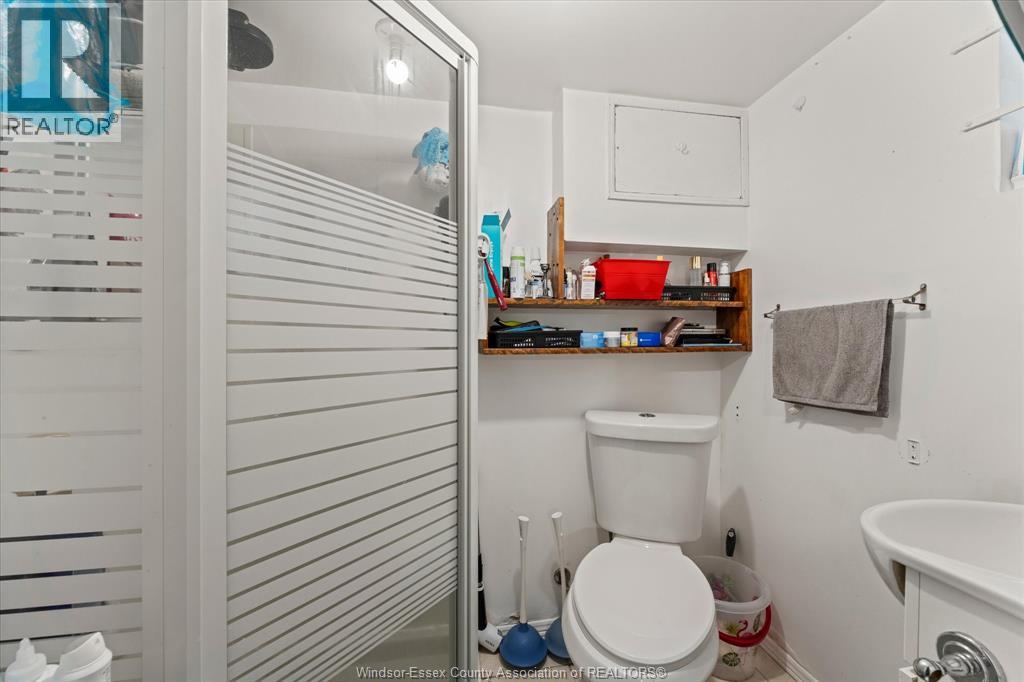 1481 Benjamin Avenue, Windsor, Ontario  N8X 4N2 - Photo 19 - 26020441