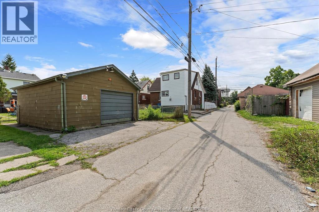 1481 Benjamin Avenue, Windsor, Ontario  N8X 4N2 - Photo 29 - 26020441