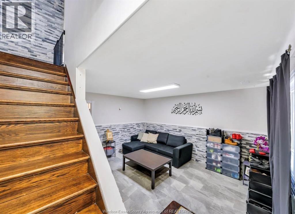 10670 Lambeth Road, Windsor, Ontario  N8R 1C9 - Photo 13 - 26020454
