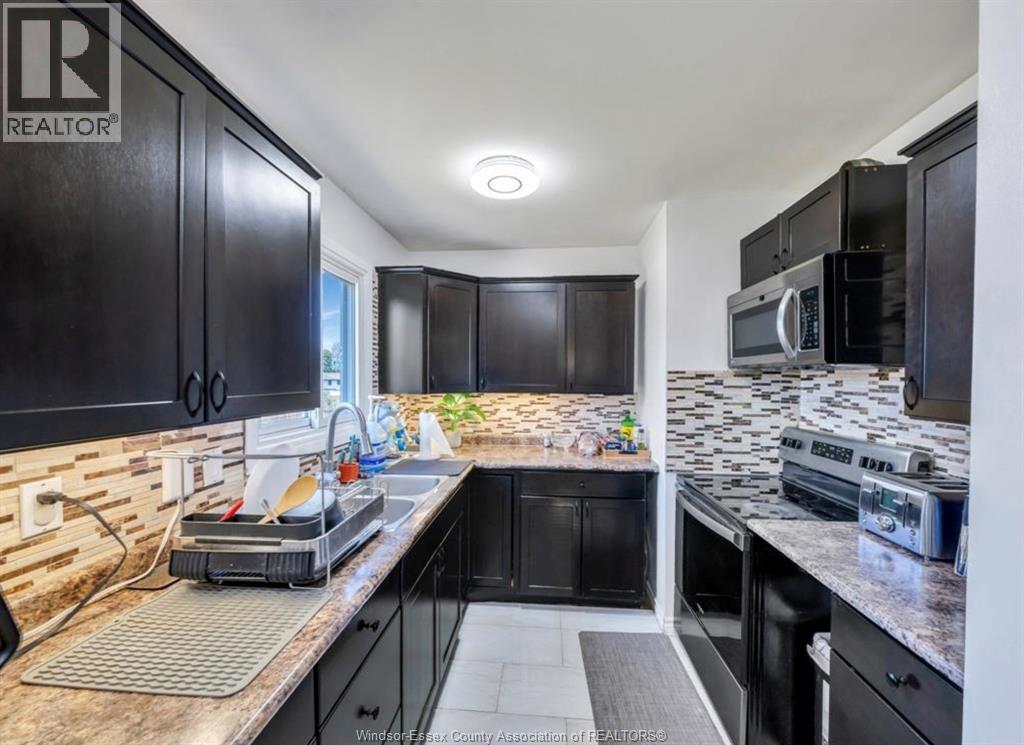 10670 Lambeth Road, Windsor, Ontario  N8R 1C9 - Photo 16 - 26020454