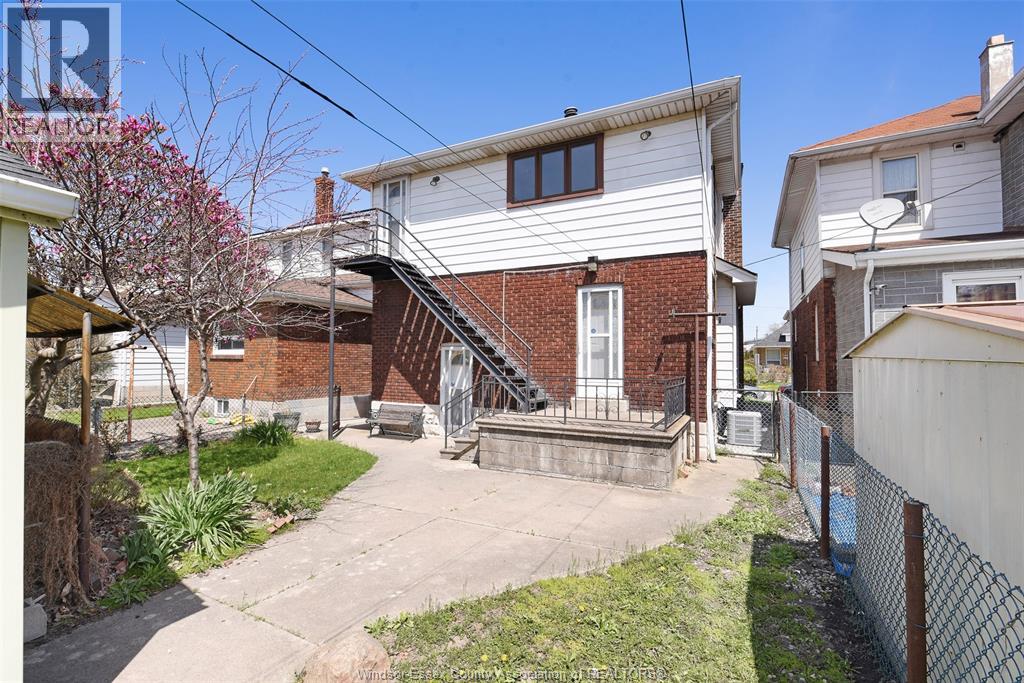 1069 Marentette Avenue Unit# Upper, Windsor, Ontario  N9A 2A4 - Photo 5 - 26019941