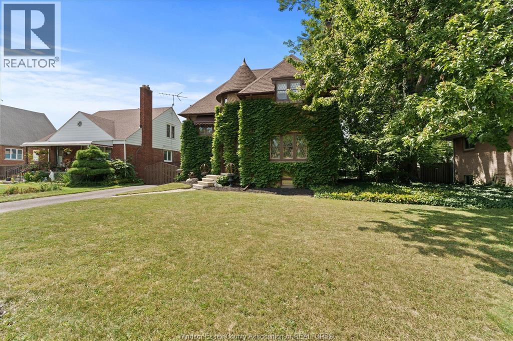 1965 Rossini Boulevard, Windsor, Ontario  N8N 4P6 - Photo 3 - 26020458