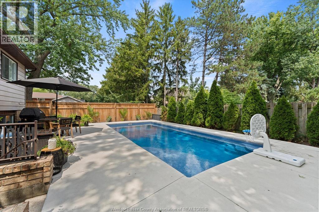 3416 Longfellow, Windsor, Ontario  N9E 2L6 - Photo 31 - 26020479