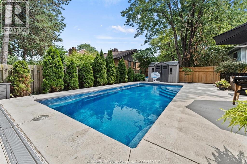 3416 Longfellow, Windsor, Ontario  N9E 2L6 - Photo 33 - 26020479