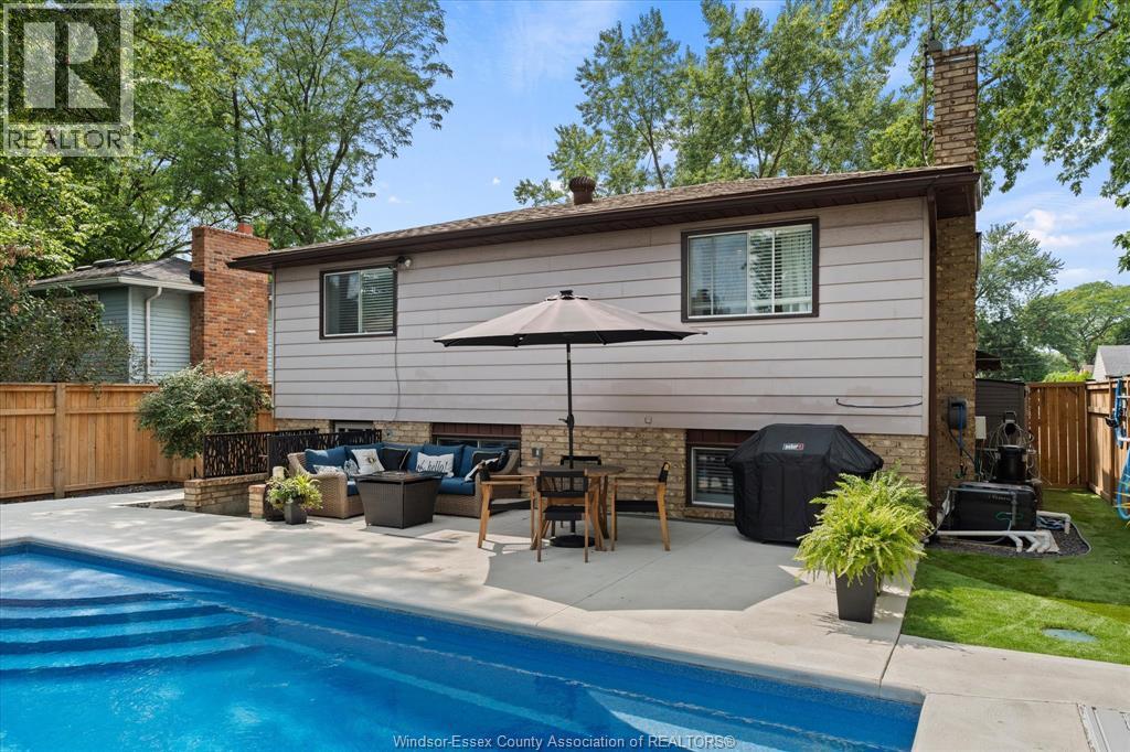 3416 Longfellow, Windsor, Ontario  N9E 2L6 - Photo 34 - 26020479