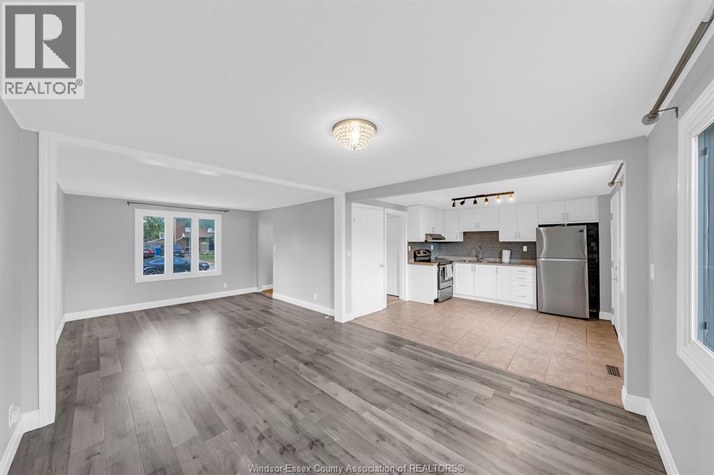 10357 Shenandoah, Windsor, Ontario  N8R 1B6 - Photo 4 - 26020471