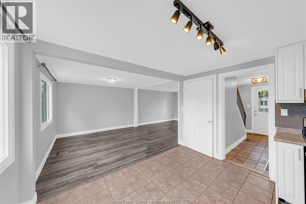10357 Shenandoah, Windsor, Ontario  N8R 1B6 - Photo 5 - 26020471