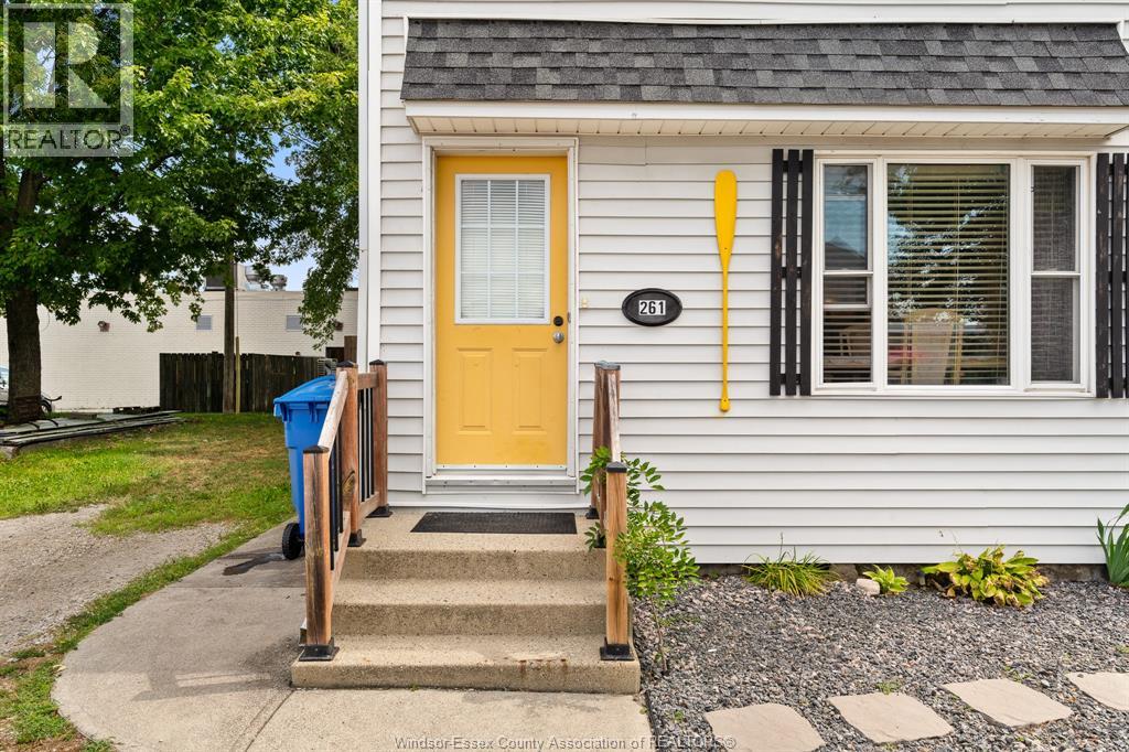 261 Bathurst Street, Amherstburg, Ontario  N9V 1Y8 - Photo 2 - 26020384