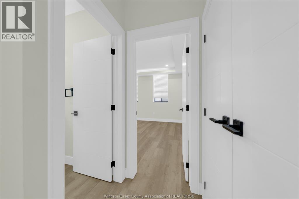 3177 Riverside Drive Unit# 305, Windsor, Ontario  N8Y 1A5 - Photo 8 - 26020492