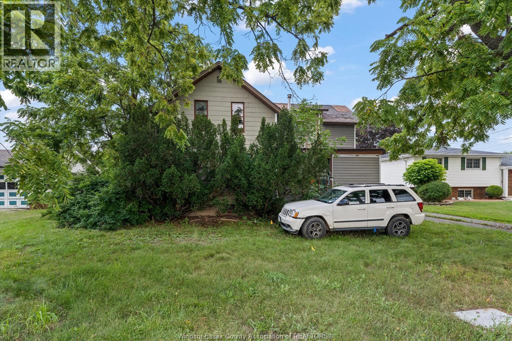 12122 INTERSECTION ROAD, Tecumseh, Ontario