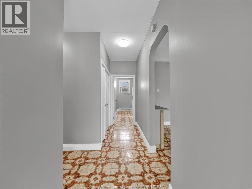 677 Marentette Unit# Upper, Windsor, Ontario  N9A 1Z3 - Photo 12 - 26020504