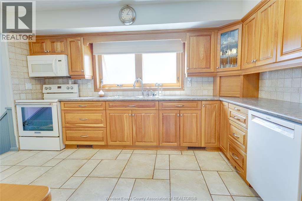 4727 8th Concession Road, Windsor, Ontario  N0R 1K0 - Photo 11 - 26020546