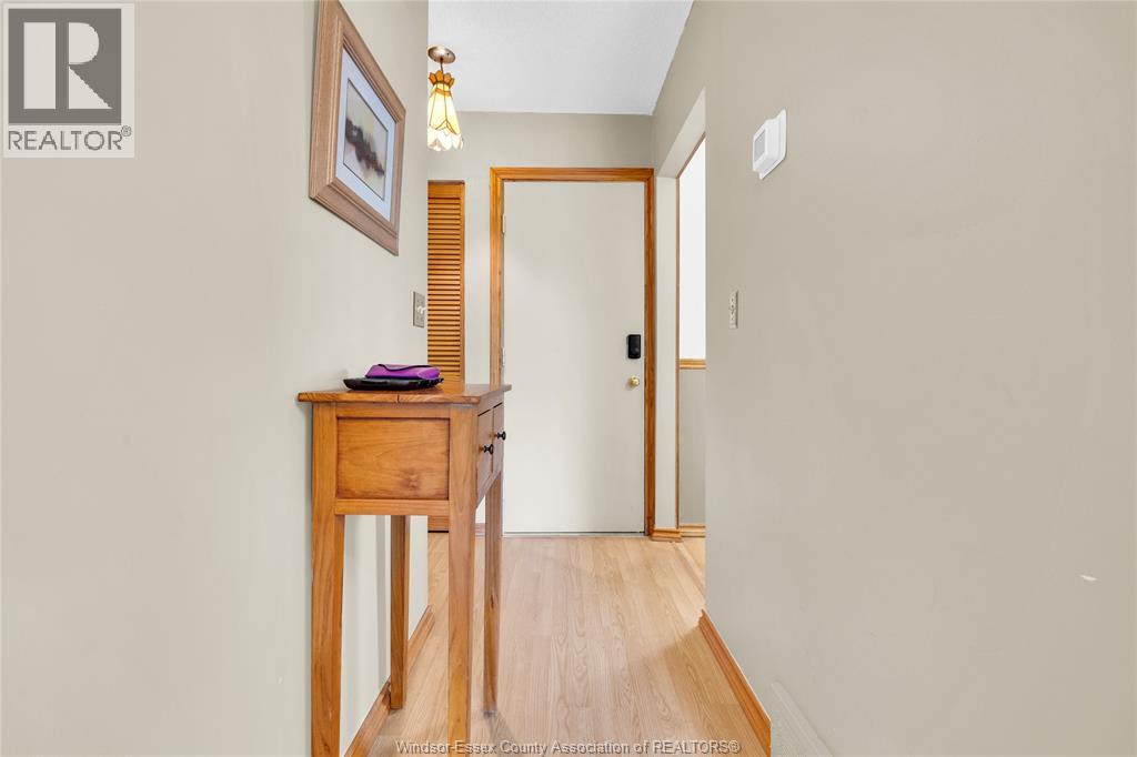 5541 Empress, Windsor, Ontario  N8T 3B2 - Photo 2 - 26020543
