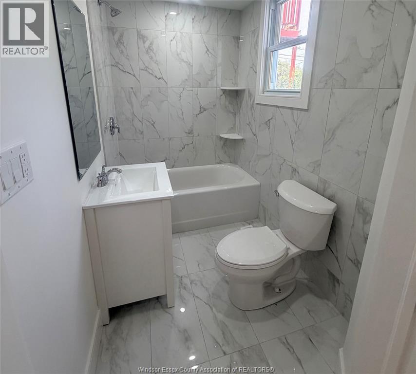 1970 Ottawa, Windsor, Ontario  N8Y 1R7 - Photo 23 - 26020537