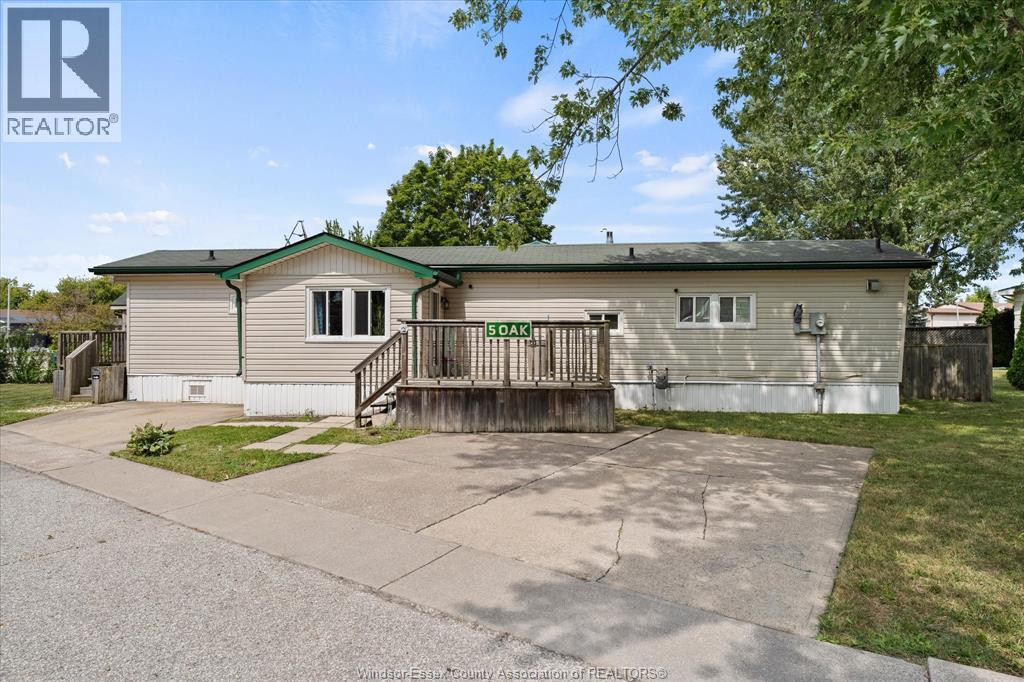 5 Oak Court, Mcgregor, Ontario  N0R 1J0 - Photo 1 - 26020554