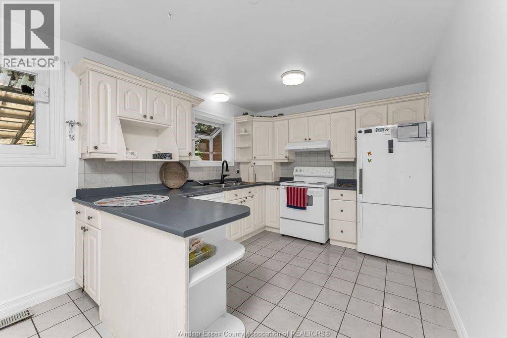 3150 Forest Glade, Windsor, Ontario  N8R 1Z2 - Photo 15 - 26020558