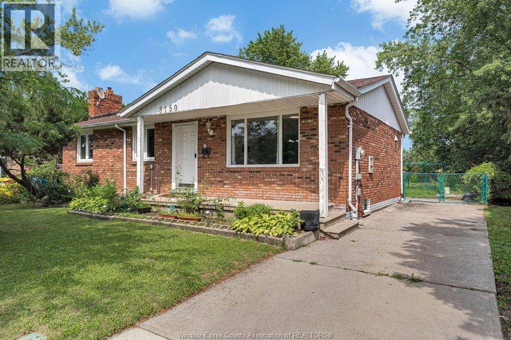 3150 Forest Glade, Windsor, Ontario  N8R 1Z2 - Photo 3 - 26020558