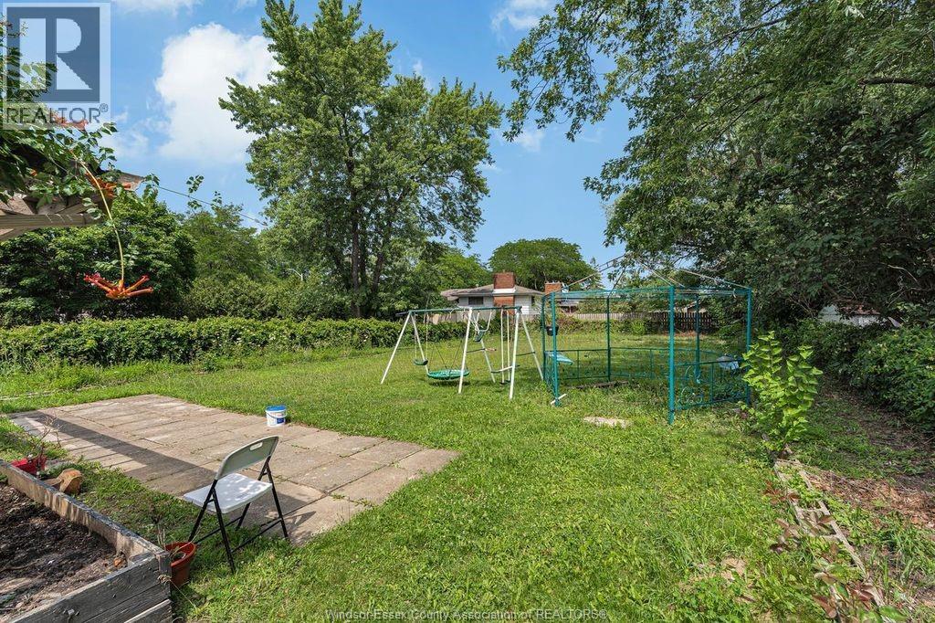 3150 Forest Glade, Windsor, Ontario  N8R 1Z2 - Photo 6 - 26020558