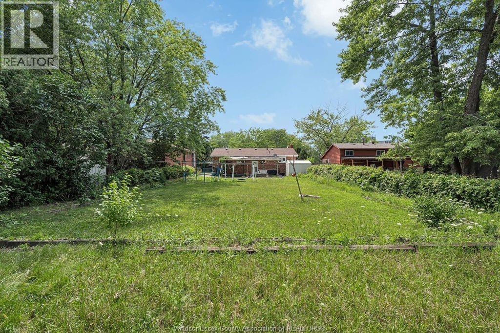 3150 Forest Glade, Windsor, Ontario  N8R 1Z2 - Photo 7 - 26020558