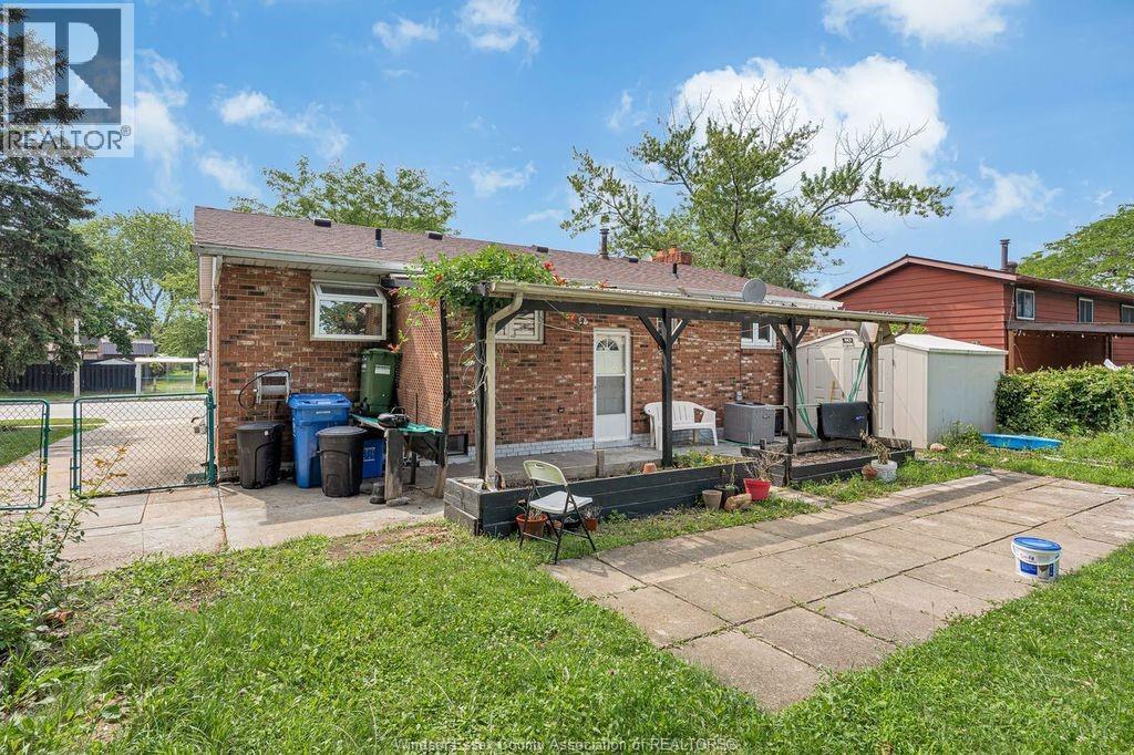 3150 Forest Glade, Windsor, Ontario  N8R 1Z2 - Photo 9 - 26020558