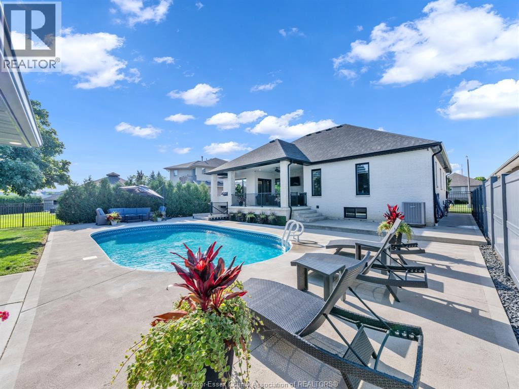 22 Shawnee Court, Leamington, Ontario  N8H 5A8 - Photo 43 - 26020567