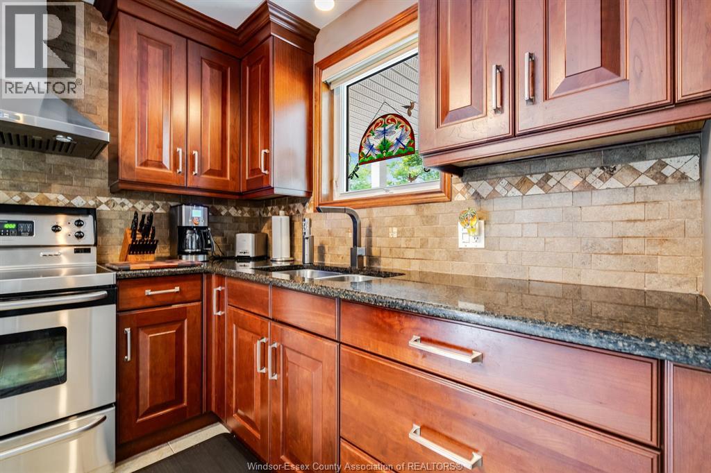 2677 Robert Road, Windsor, Ontario  N8W 5L8 - Photo 10 - 26020578