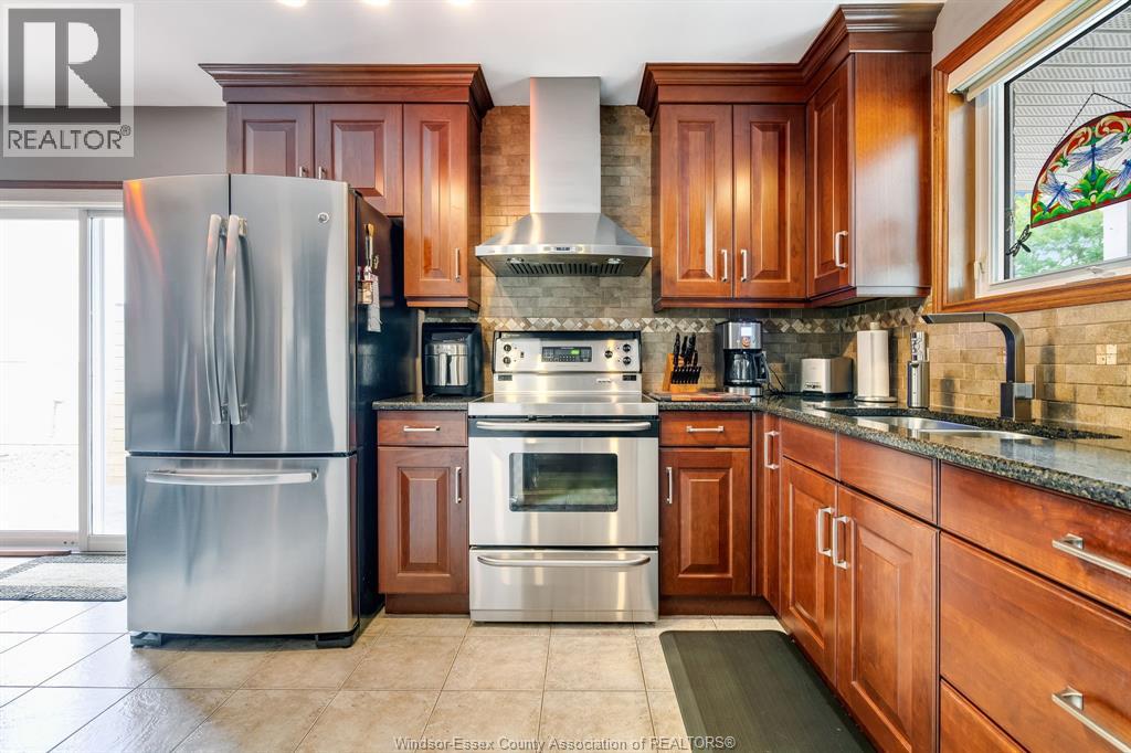 2677 Robert Road, Windsor, Ontario  N8W 5L8 - Photo 9 - 26020578
