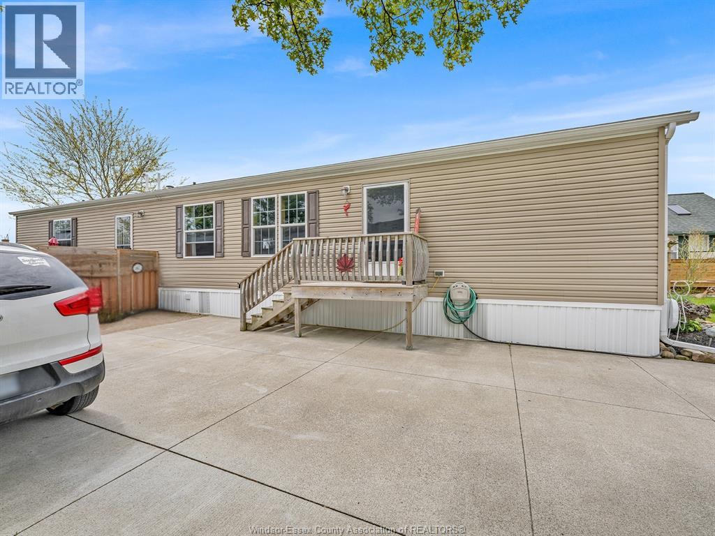 1 Oak Court, Mcgregor, Ontario  N0R 1J0 - Photo 4 - 26020585