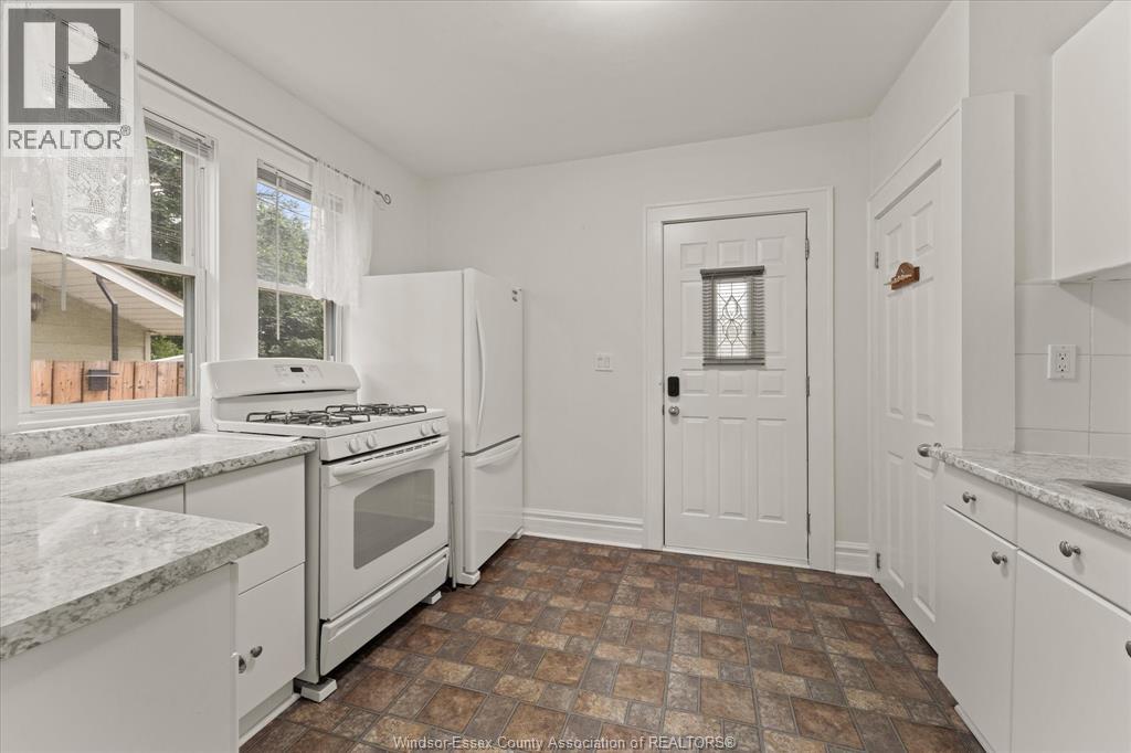 1215 Lincoln Road, Windsor, Ontario  N8Y 2H9 - Photo 10 - 26020549
