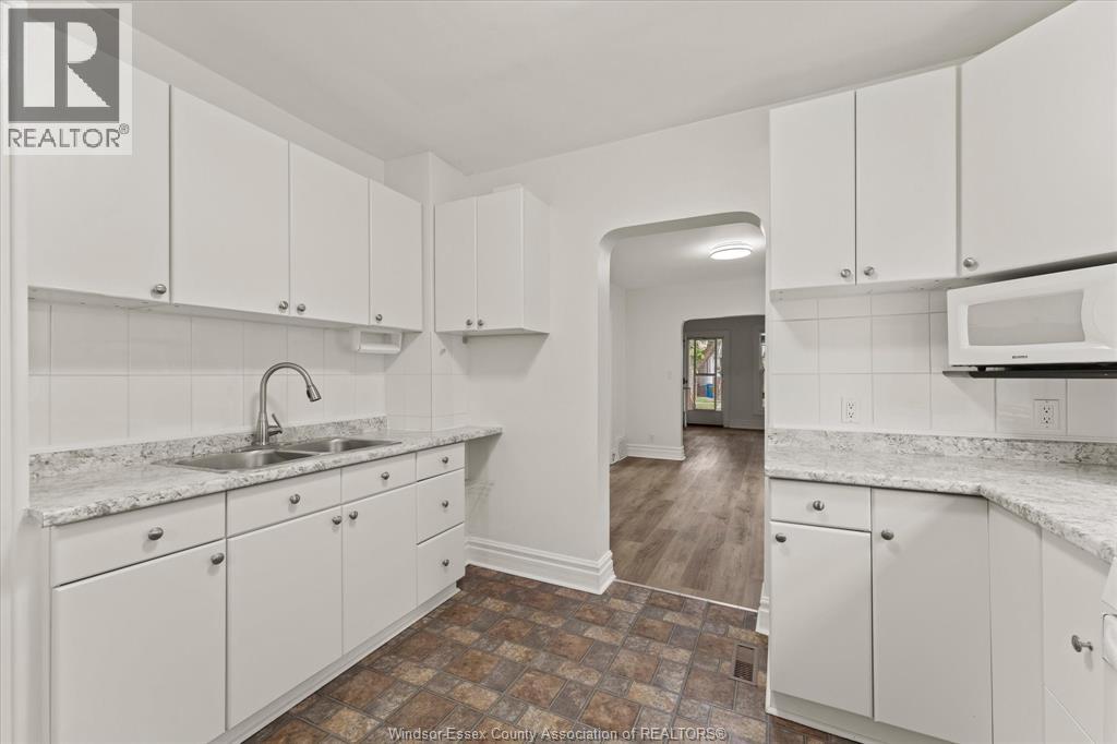 1215 Lincoln Road, Windsor, Ontario  N8Y 2H9 - Photo 11 - 26020549