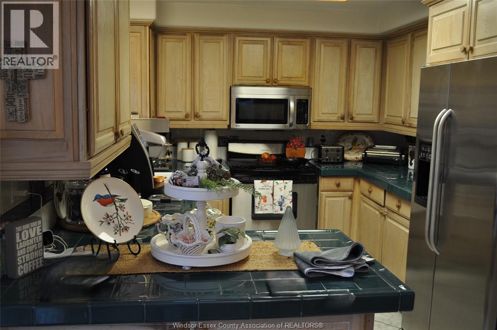 3515 Sandwich Street, Windsor, Ontario  N9C 1B6 - Photo 9 - 26020595