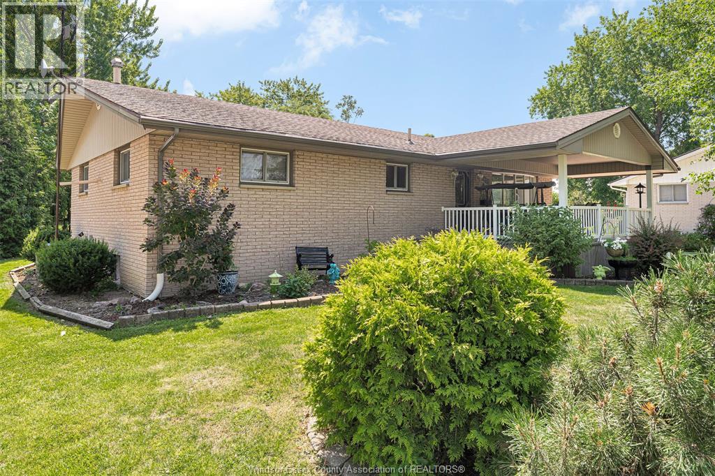 316 East Ruscom River Road, St. Joachim, Ontario  N0R 1S0 - Photo 3 - 26020630
