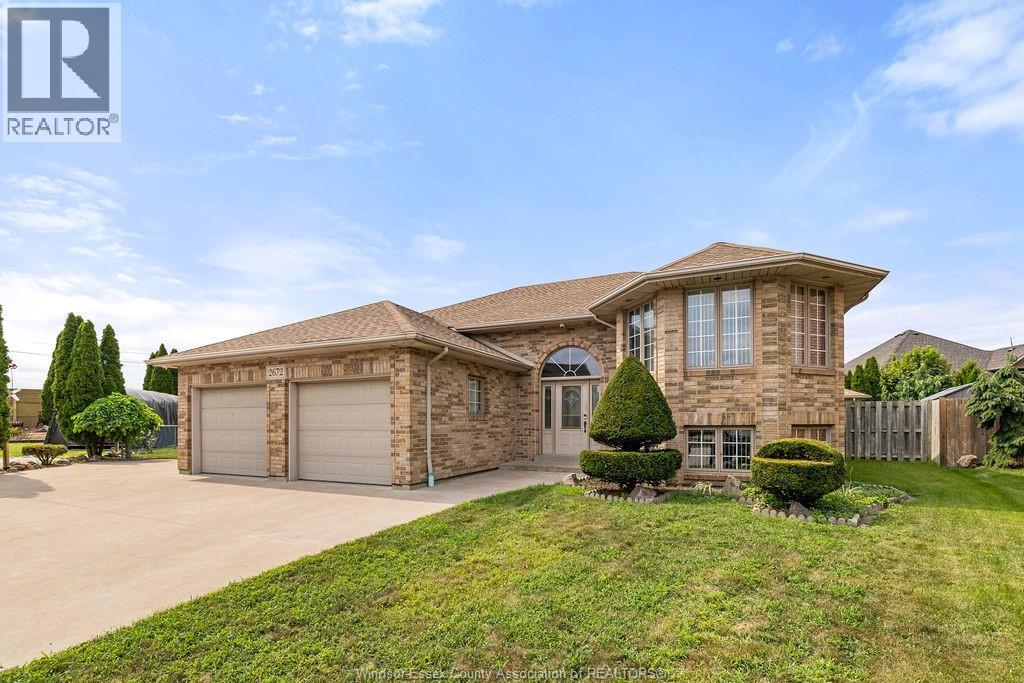 2672 Fleming Court, Windsor, Ontario  N9E 4P1 - Photo 3 - 26020644