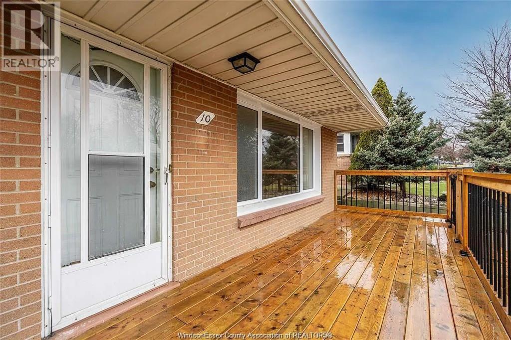 10 Countess, Leamington, Ontario  N8H 2H3 - Photo 3 - 26020642