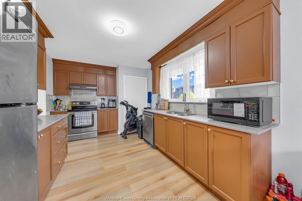 10 Countess, Leamington, Ontario  N8H 2H3 - Photo 8 - 26020642