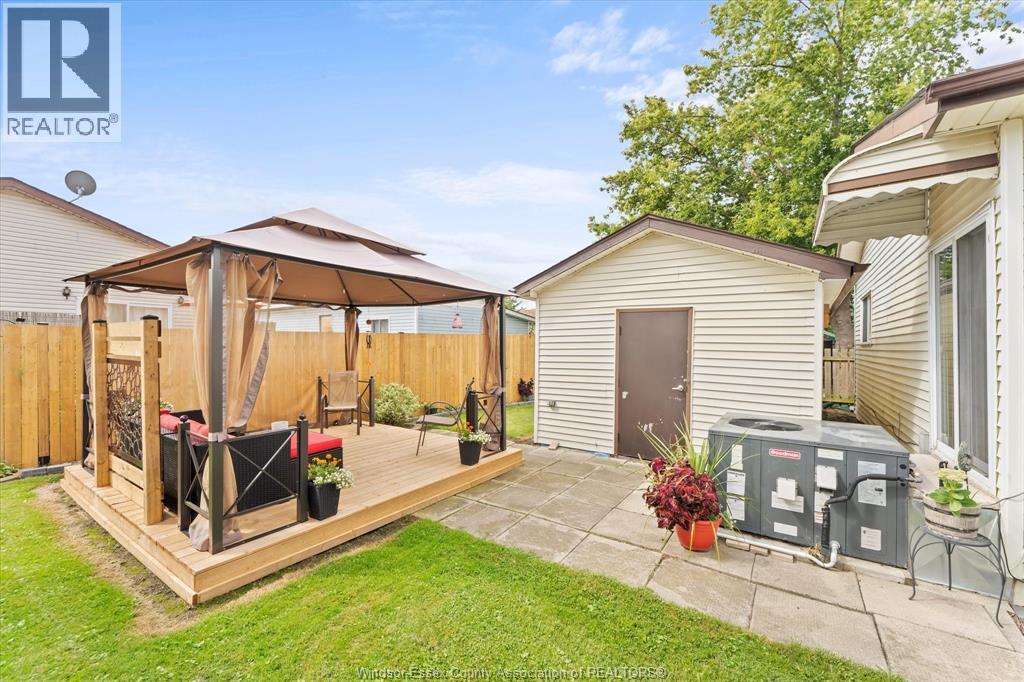 14 Cedar Crescent, Mcgregor, Ontario  N0R 1J0 - Photo 7 - 26020650