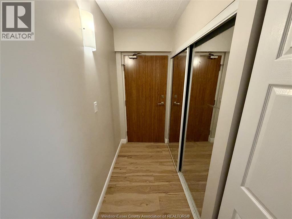 3355 Sandwich Unit# 102, Windsor, Ontario  N9C 1B2 - Photo 4 - 26020652
